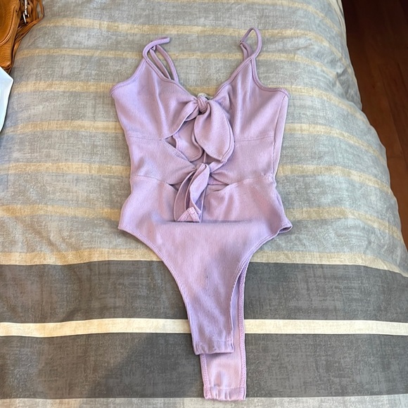 ETOPHE STUDIOS lavendar bodysuit - Picture 1 of 2